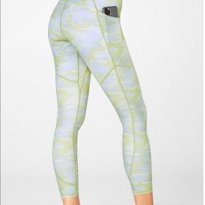 Fabletics Motion365 Pocket Camo leggings